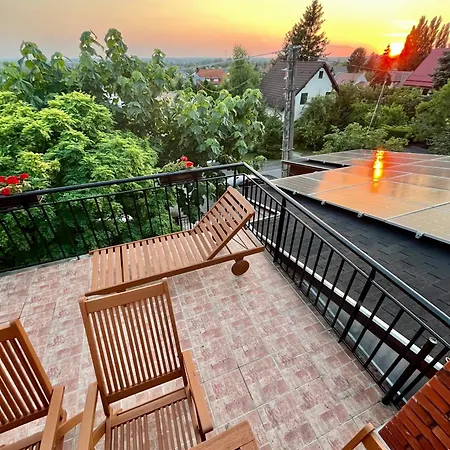 House Of Sunset דירה